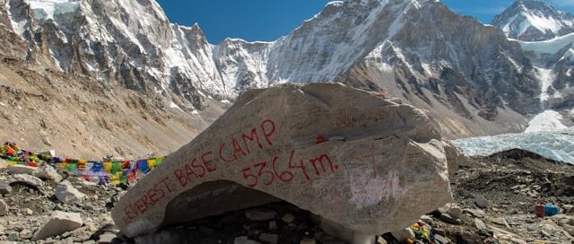 everest base camp trek cost